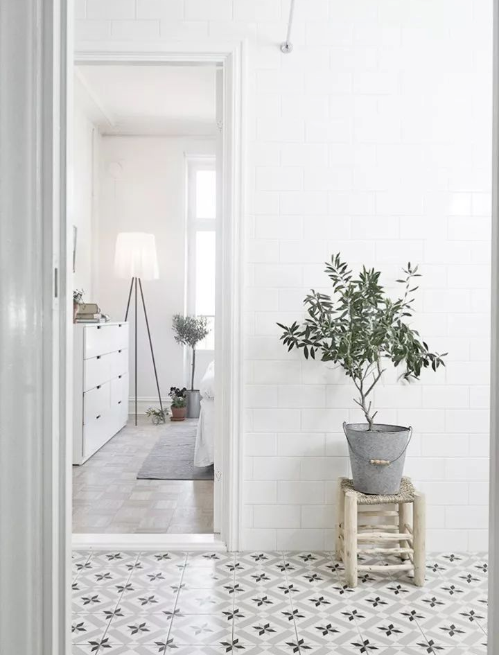 客厅瓷砖怎么选?千万别只顾个人喜好,这3点一定要注意