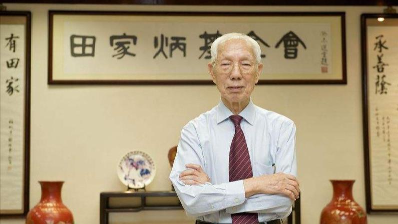 |最“穷”富豪田家炳，身家百亿却租房，贱卖上亿豪宅建300所学校