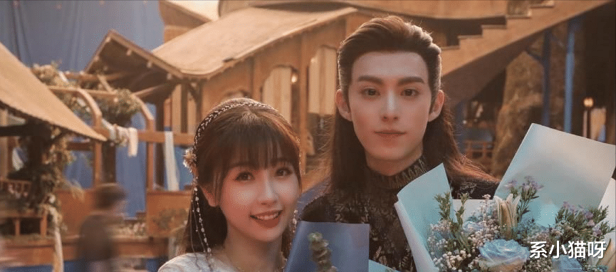 杨紫|吃个蛋糕怎么了?杨紫粉丝竟然说吃口水蛋糕没什么?真是极品