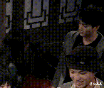 许凯|27岁许凯快秃了，发际线神似杨幂，二人合作偶像剧有望9月空降