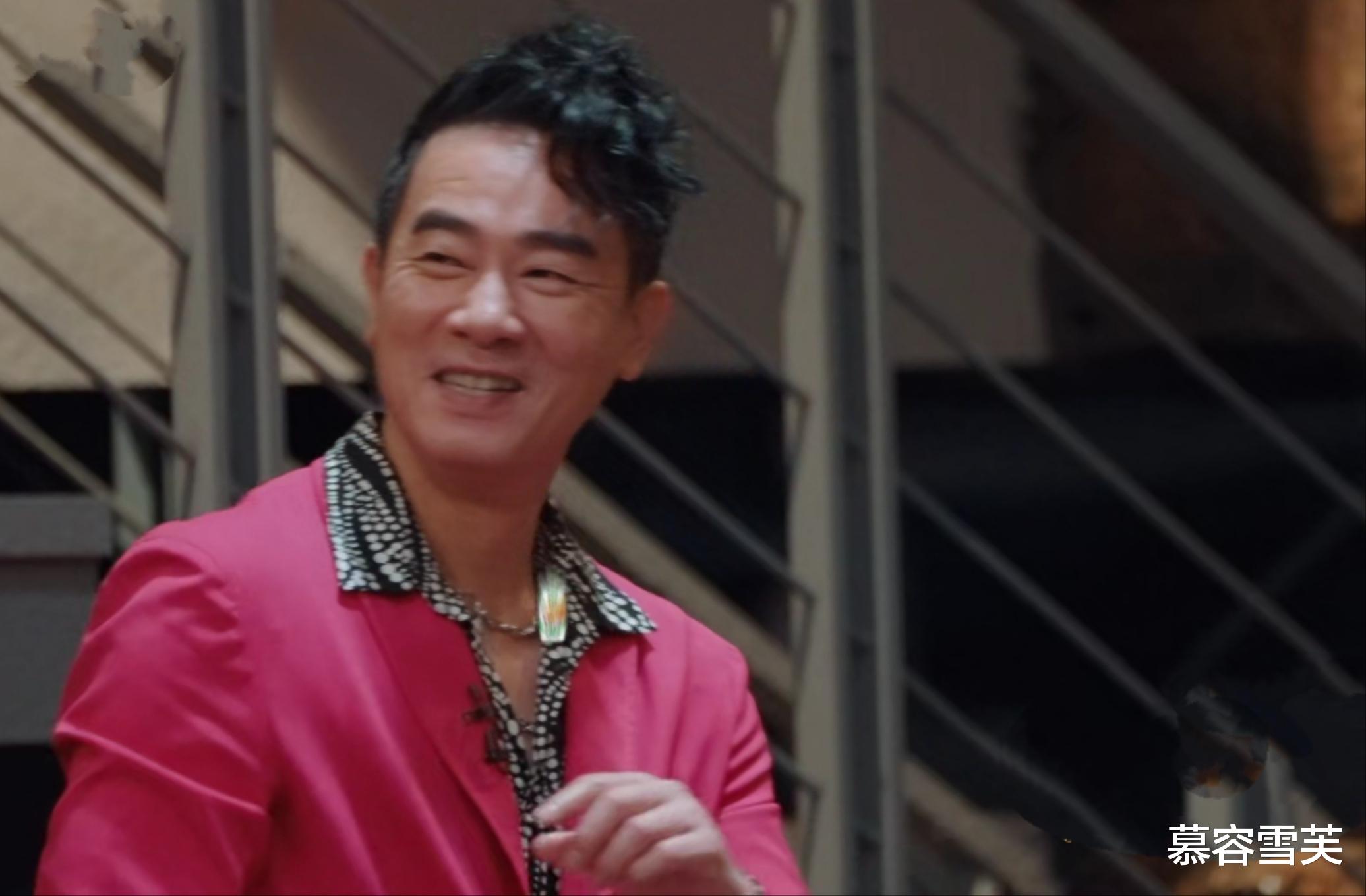 陈小春|《披哥2》最新排名：陈小春人气欠佳，排名18的哥哥一公将被淘汰！