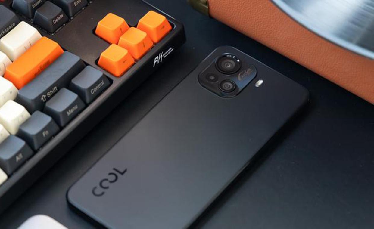 酷派|从2099跳水至999，跑分50万+对称式双扬+120HZ，这真是真香百元机