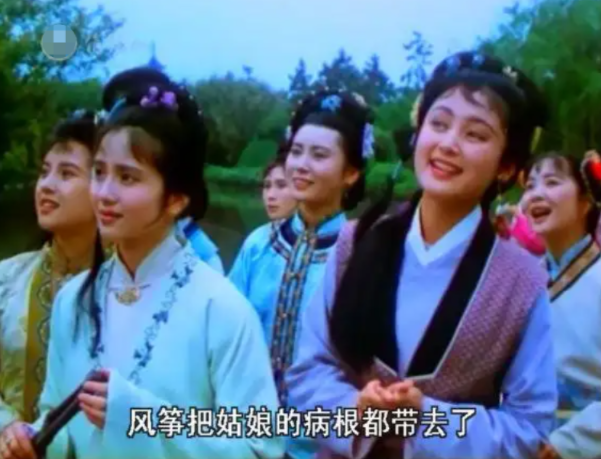 王艳|丫鬟别再抢戏或刻意扮丑了！以前丫鬟不“作妖”，却一个个都红了