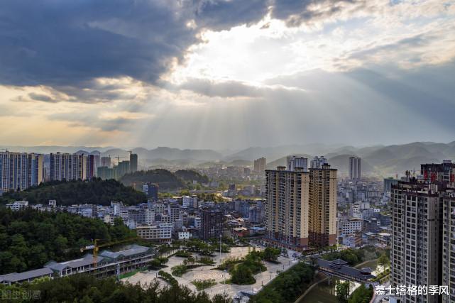 巴厘岛|中国夏天既凉快又好玩的8座小城,你去过几个?