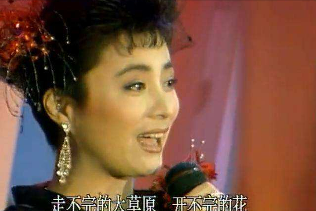 李玲玉|59岁女星李玲玉:与初恋离婚再嫁富豪总裁,两人分居长达15年