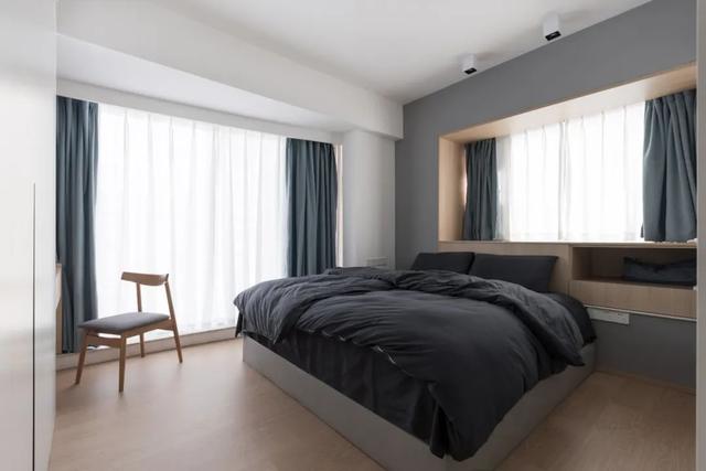 头痛!玄关无鞋柜,厨房很紧逼,餐桌挤角落!看设计师逆天改户型