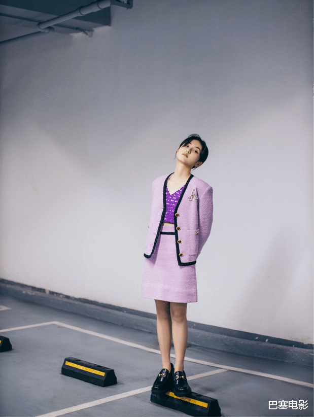 杨幂|娱乐圈女“西装大佬”，各有各美，这眼神和氛围，一个字，绝