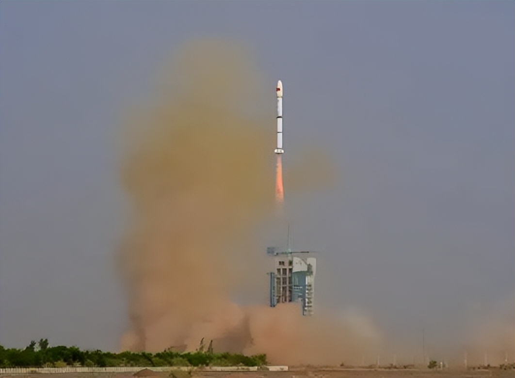 “一箭三星”,中国3颗低轨通信试验卫星,发射任务圆满成功