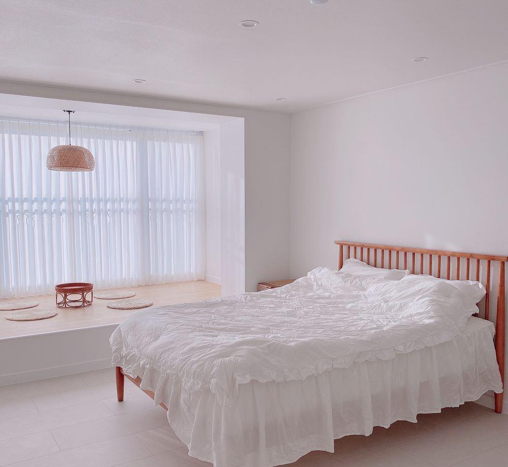 家具没几件,110㎡坚持断舍离,即使有两个孩子,全屋照样井井有条