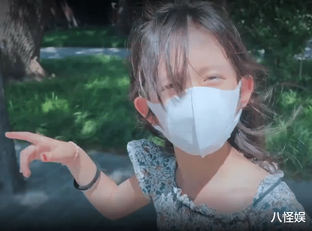 蒋梦婕|孙莉正式公开小儿子正脸照，像极缩小版黄磊，和姐姐多妹似双胞胎