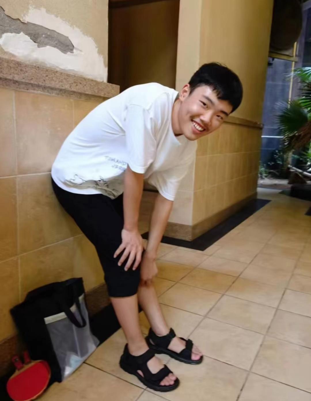 光头老师还是班主任?胡鑫宇舅舅公开喊话知情者,望其揭晓真相