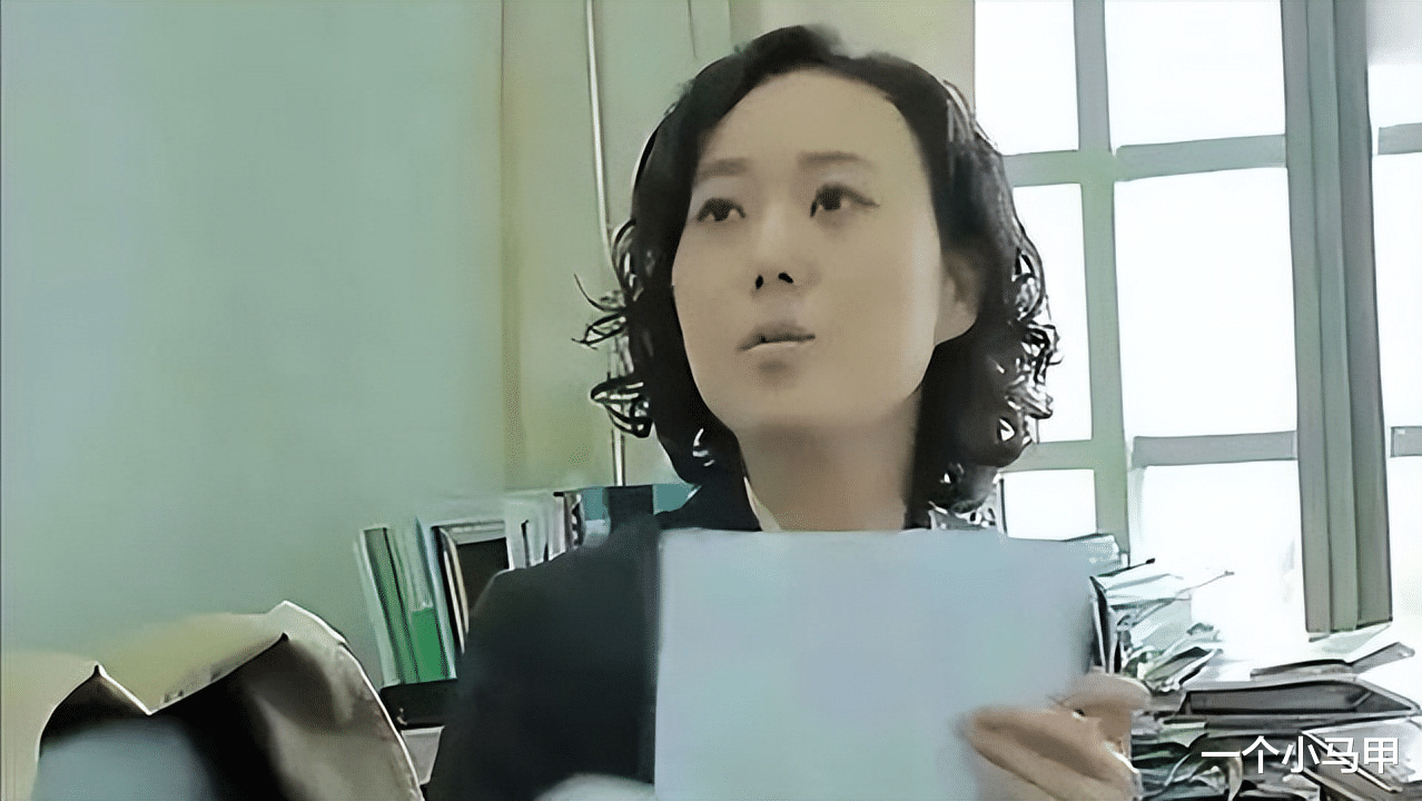 2020年80后美女贪官落马:敛财500万,被抓后称:谈恋爱男友送的
