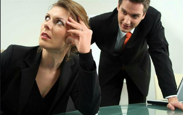 |人品好的人在工作中能受到同事真心的喜欢