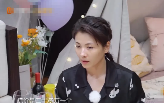 刘涛|刘涛曾去云南拍戏，逛街时看上了20万的玉佩，助理却说：“我用100块就能买下”