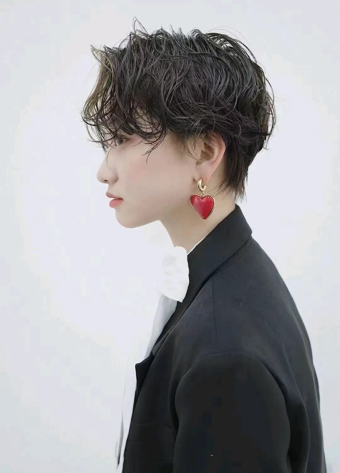 蛋糕 女发怎么剪好看?这五种很受欢迎,时尚瘦脸让人心动