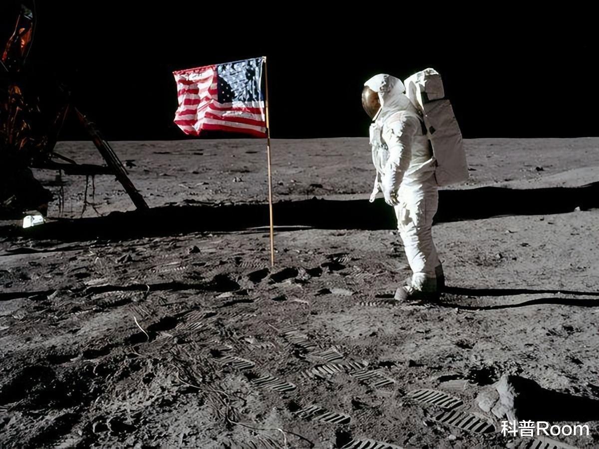 美国登月造假?月球车驶过没车辙,50多年前随便登月现在不行了