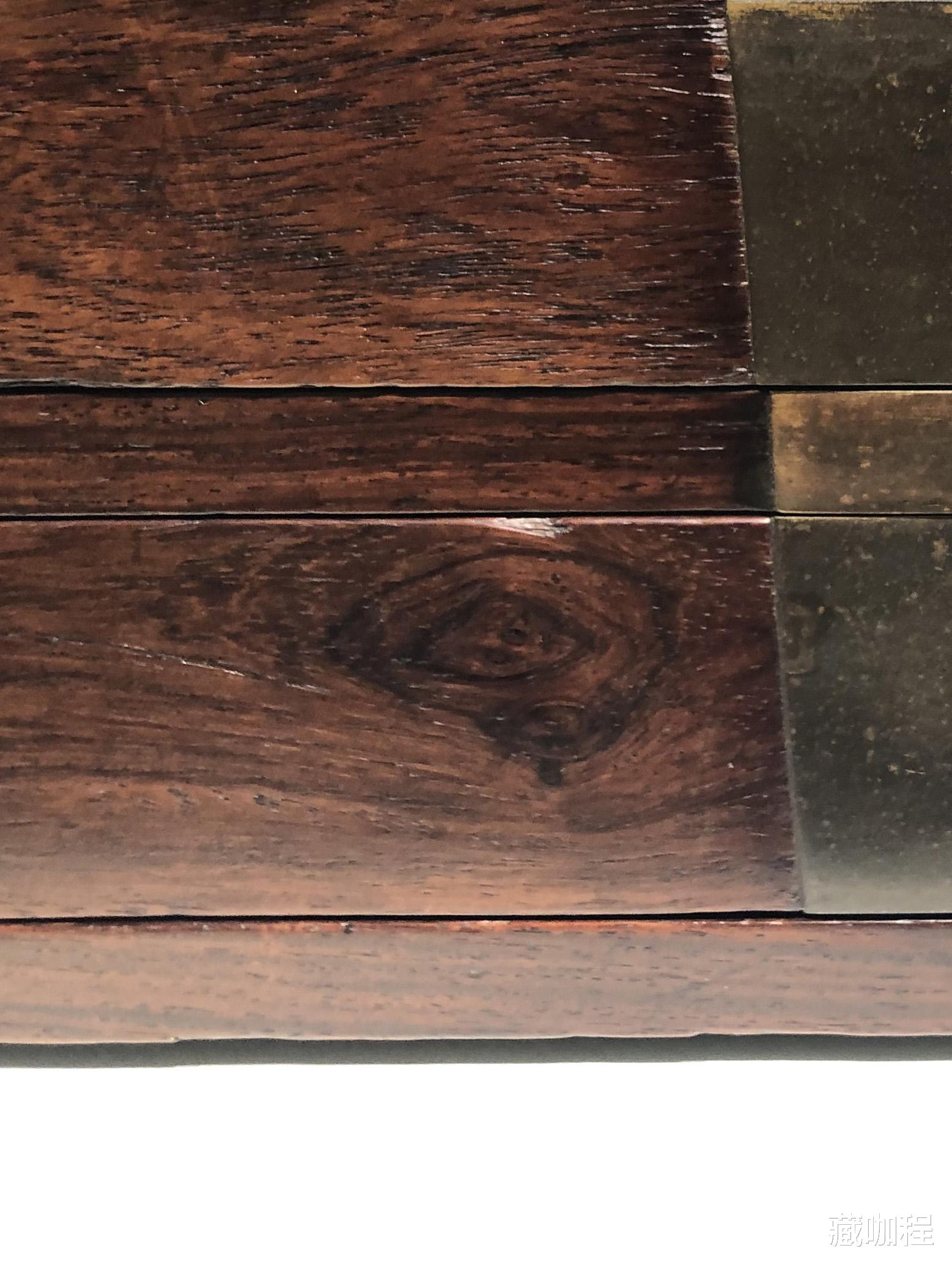 |木质细腻华丽,黄花梨天平架12.5万美元成交