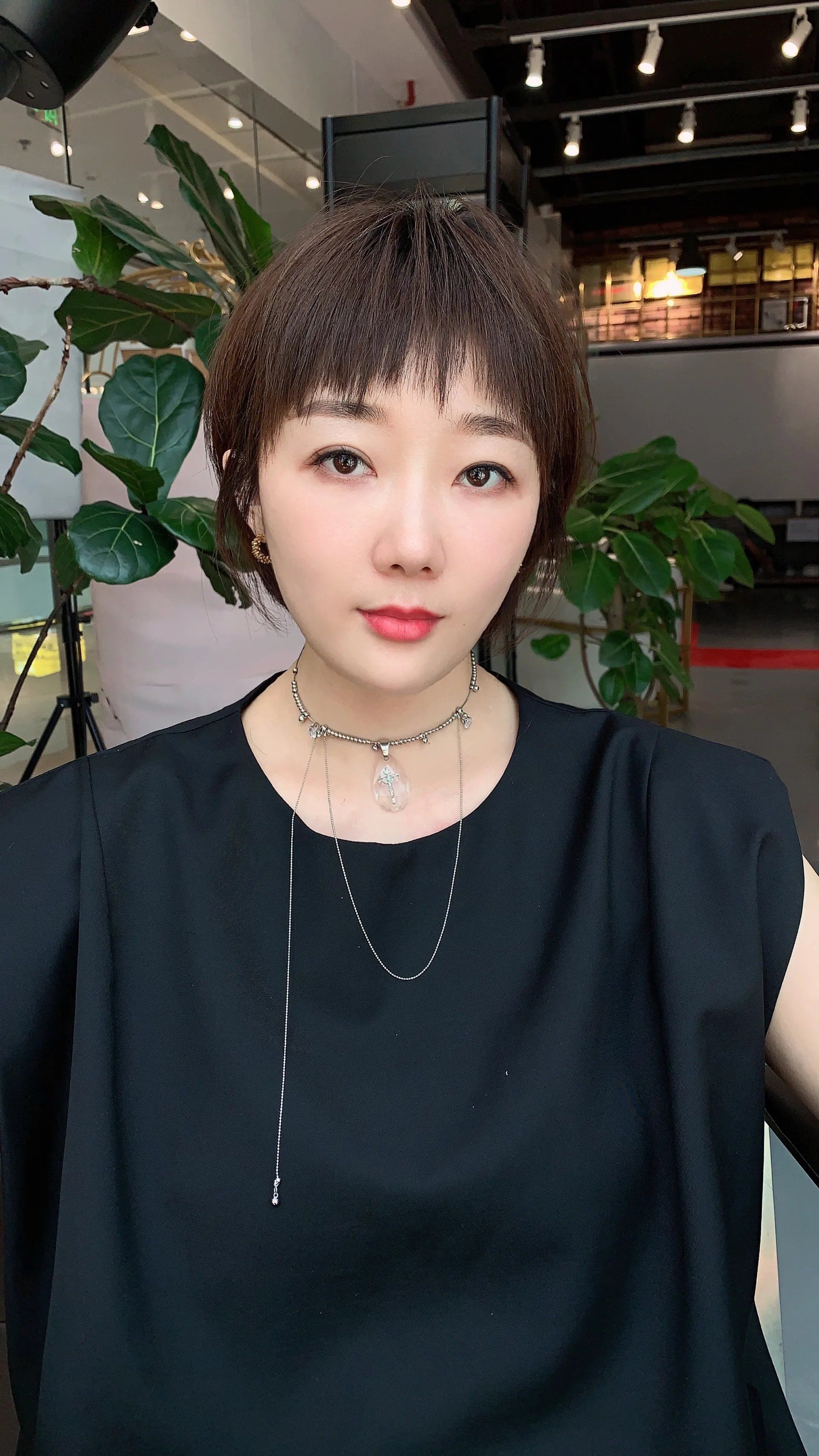 中医减肥 只是换换发型，谁知这么美，你的发型剪对了吗