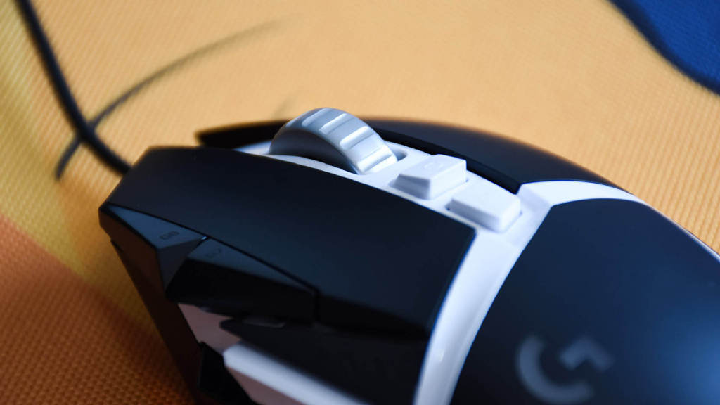 徕卡|罗技G502 Hero电竞鼠标：定制Hero 25K微动，11颗按键自定义