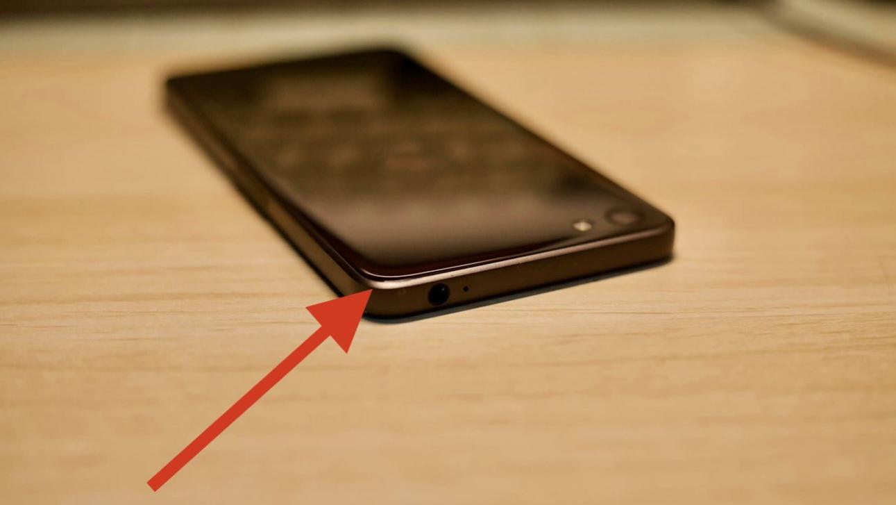 传闻iPhone 15采用钛合金机身 使其更耐刮擦