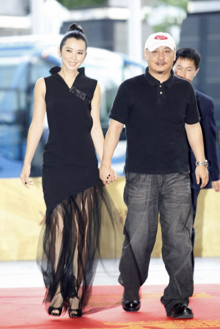 王全安|王全安:与蒋雯丽同居5年,和余男同居10年,却转头迎娶了张雨绮