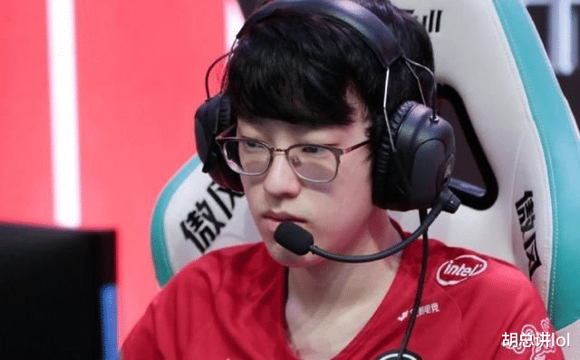 RNG|LOL:小虎首战输给FPX惨遭打脸,这就是训练赛无敌的RNG么?AD差距