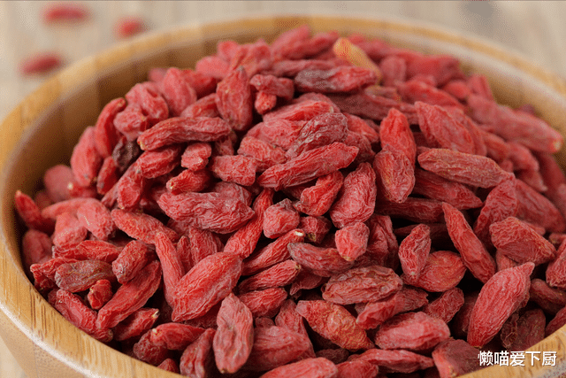 脾胃|建议男人：生活不要太节俭，要舍得吃这5种食物，精力充沛过夏天