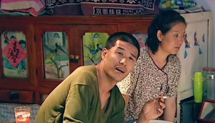 赵本山|“赵四”关小平与众师兄弟同台表演，一起录视频感谢恩师赵本山