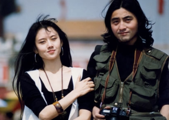 杨乐乐|他是汪涵不愿提起的人,大杨乐乐19岁,两人曾同居3年今成这样