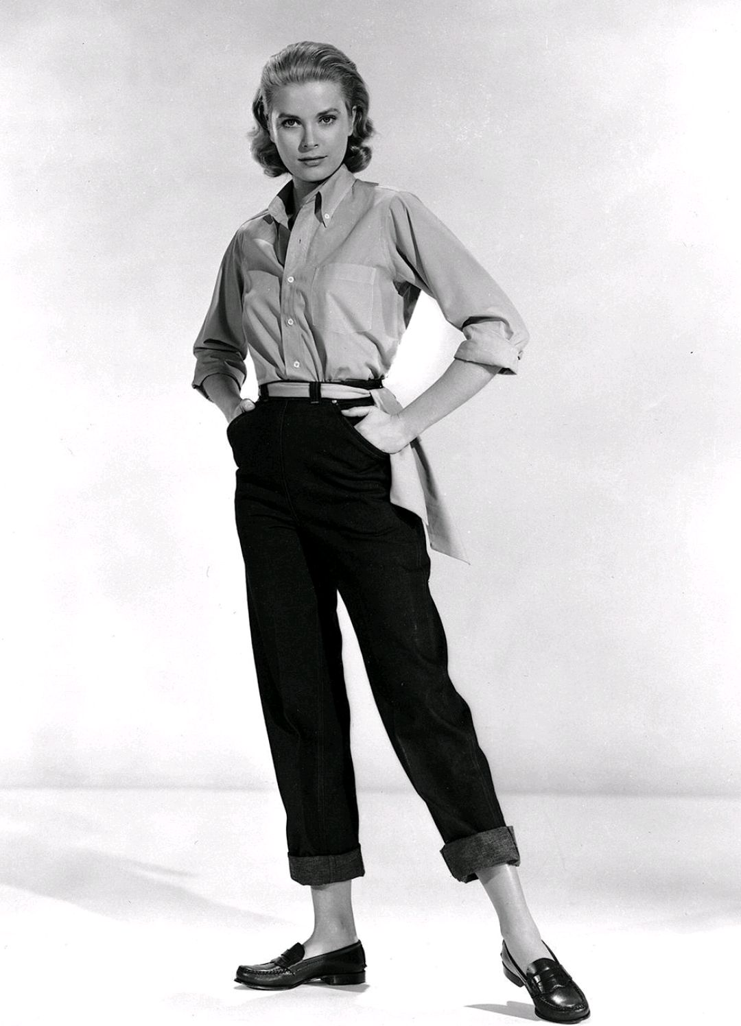 格蕾丝·凯利|格蕾丝·凯利《后窗》6套造型欣赏：衣服和美人的互相成就。