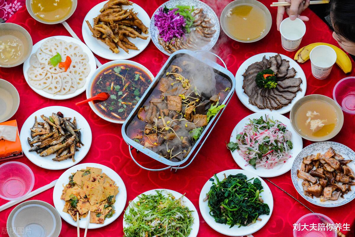 银屑病|湿气重,无非2种原因!祛湿“三宝”,健脾养胃、排寒祛湿