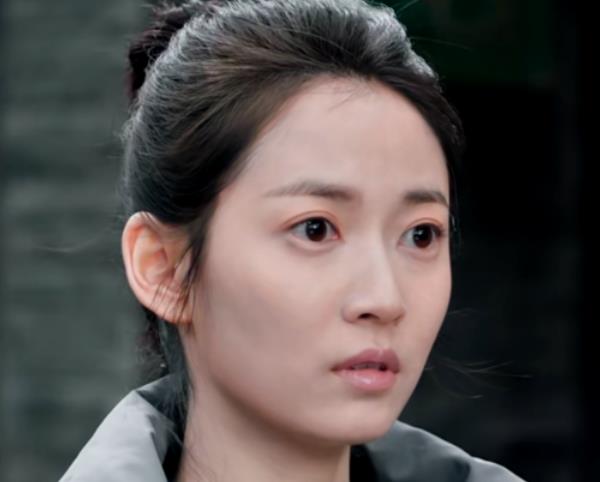 陈钰琪|陈钰琪素颜很上镜，演技也很稳，但30岁的年纪演少女多少有点显老