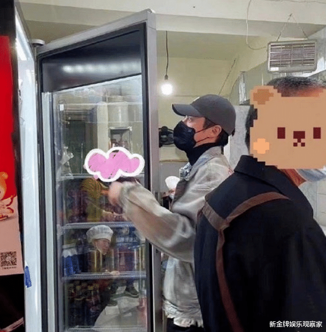 陈好|全乐山都在偶遇王鹤棣，吃老家炸串没架子，路人镜头下颜值优越