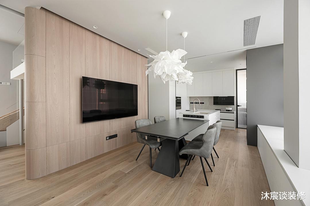拆掉两间房当餐厅,不要客厅改亲子区,这套装修真是让我长见识了