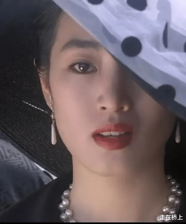 冻龄|“冻龄女神”都是假的,12位老牌女星现状,皱纹遮不住气质