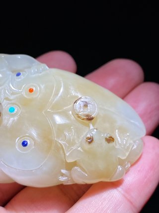 |老和田玉 莲蛙纹 招财金蟾 把件挂件