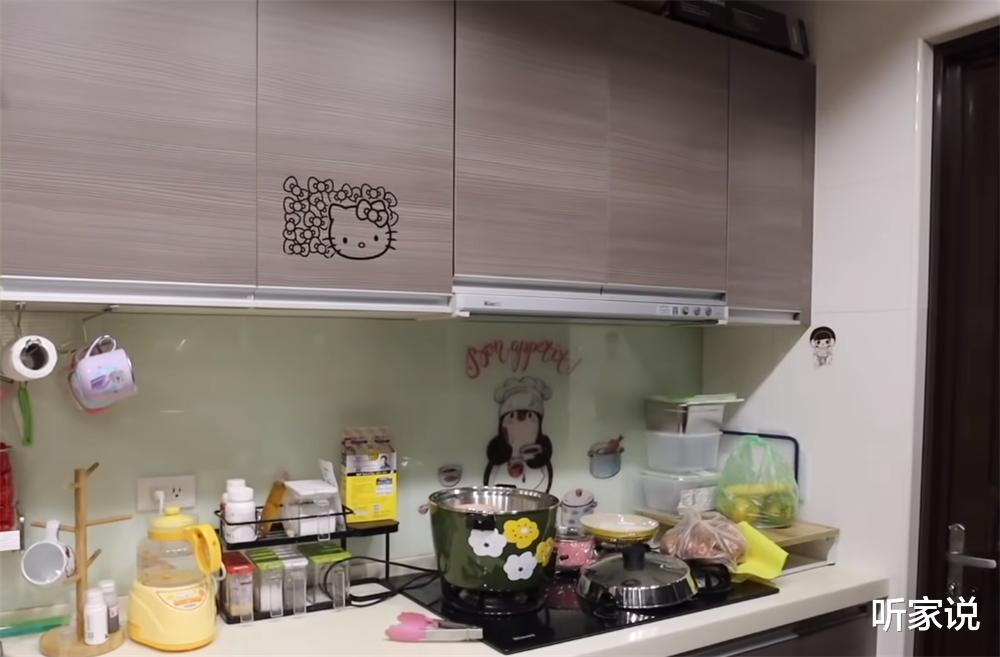 一家三口99㎡的家实在太乱，杂物如山，请9名整理师7小时收拾干净