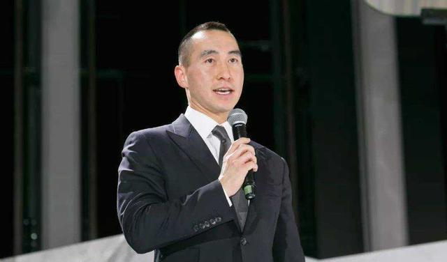 黄家驹|赌王爱女何超欣，还没成年就身家过亿，靠的究竟是什么？