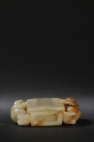 和田玉籽料|清代 和田玉籽料童子抱瓶摆件