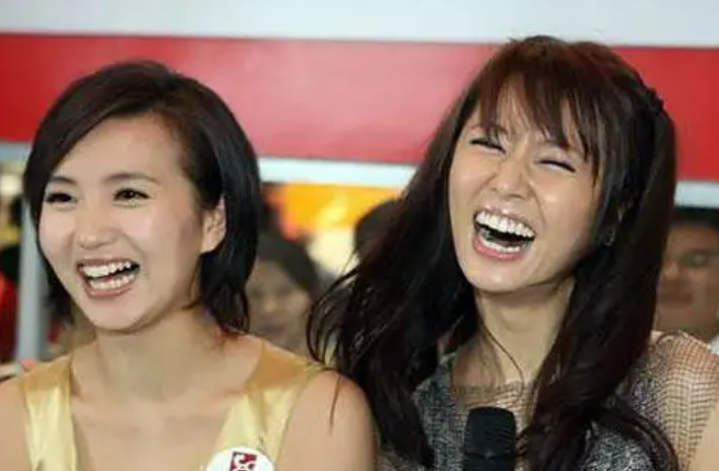 林心如|林心如这照片曝光,网上炸开了锅,这不是妥妥的黑历史吗?