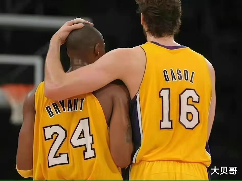 NBA史上五笔明亏实赚的交易:迪瓦茨换科比领衔,logo男两次上榜