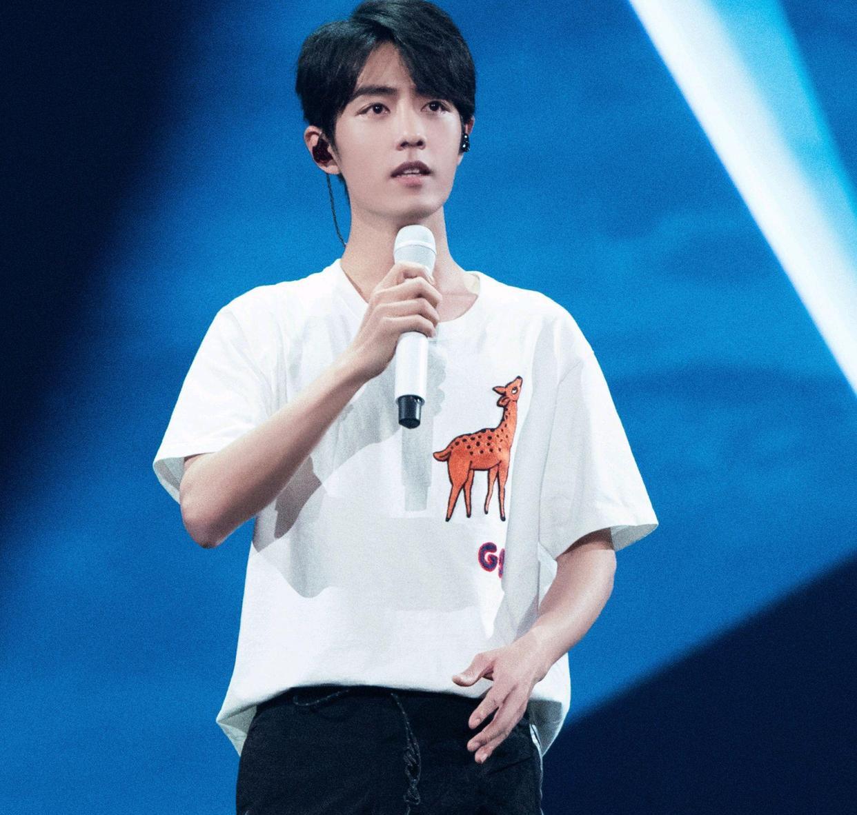 肖战|肖战主演电影登上《越南电视台》!海外票房破3亿,闯世界不是梦