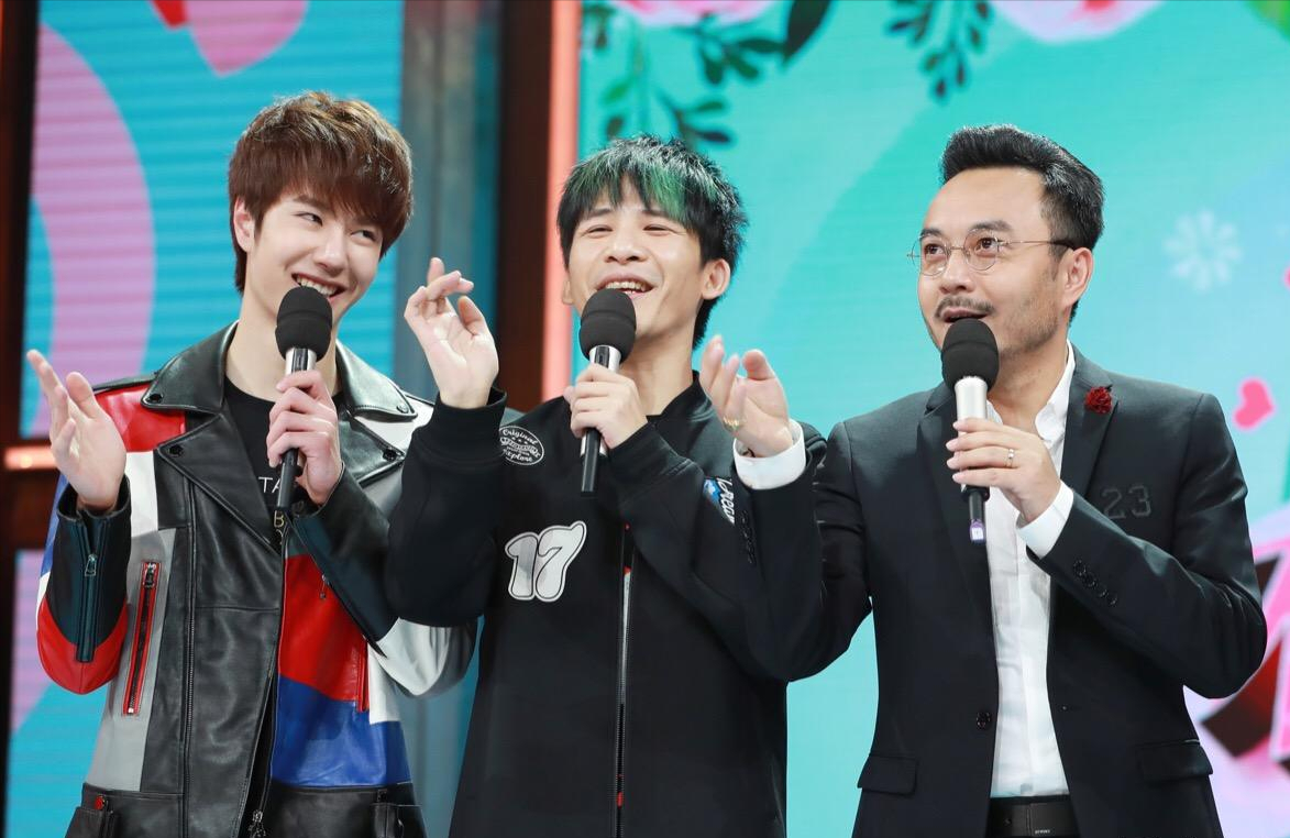 明星|《创造101》中最火的两位明星,一位是成员,一位是导师