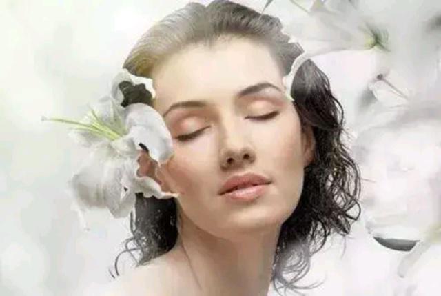 脑梗|女性40岁后,不想老太快,多亲近4种食物,助排出毒素,滋润肌肤