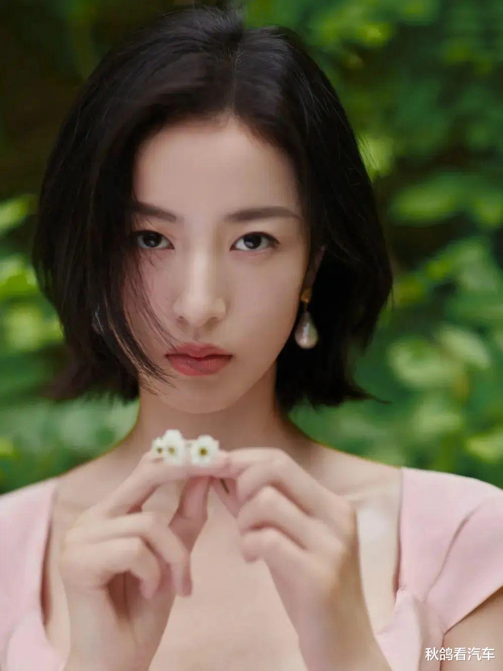 周雨彤|她俩怎么认识的？