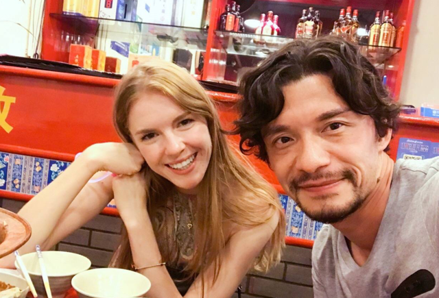 谢晖|和男足名宿谢晖结婚7年，离婚后的名模佟晨洁拿到多少补偿？