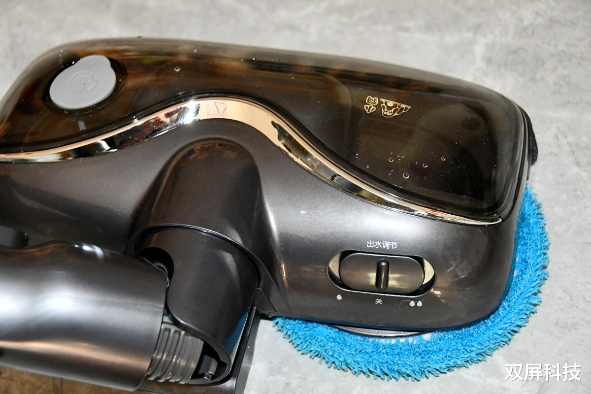 吸尘器|小狗T12 Storm Rinse擦地吸尘器测评篇二：旋转擦地刷的体验