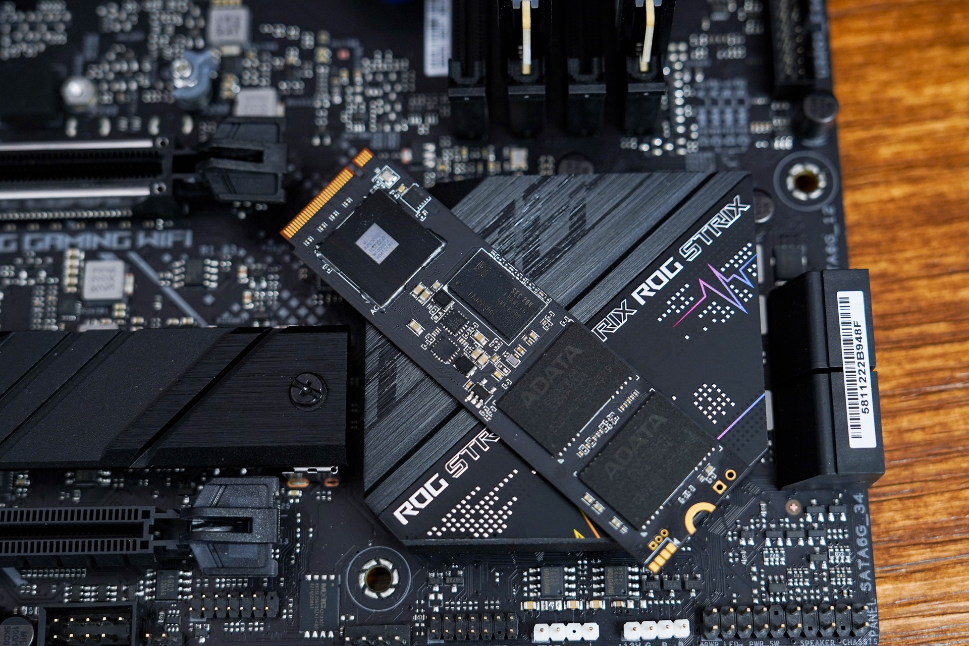 裁员|打破“行业内卷”性价比爆品,549元的JONSBO D31 Mesh装机体验