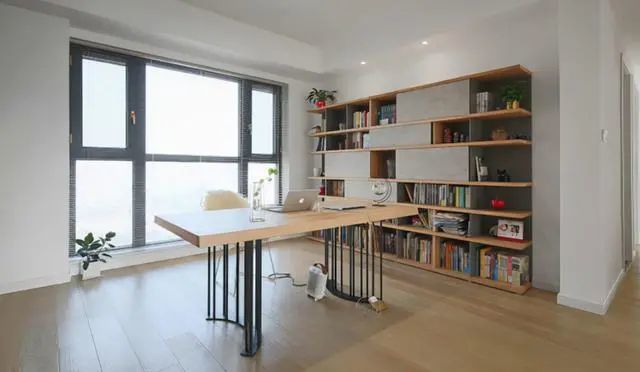 韩国发现一户人家，家具的设计，那叫一个高级，拍给大家看看