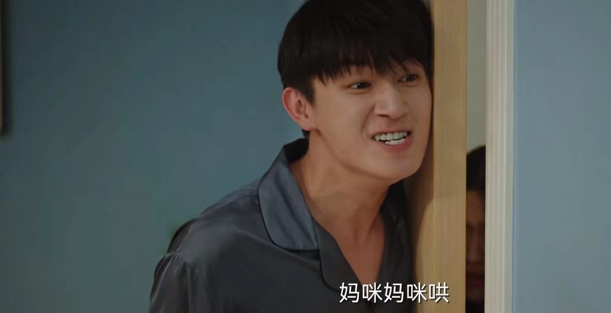 杨旭文|才播6集，就是飙升榜冠军，杨旭文一出手，国产王炸剧又有了